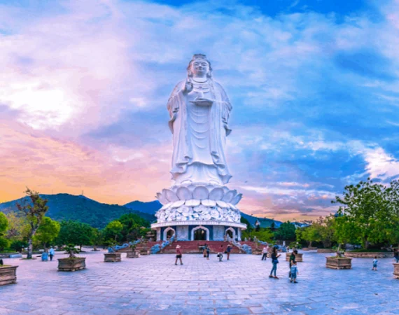 pagoda-Linh-Ung-1